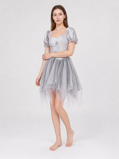Ghost Bride Costume: Short Dress and Veil