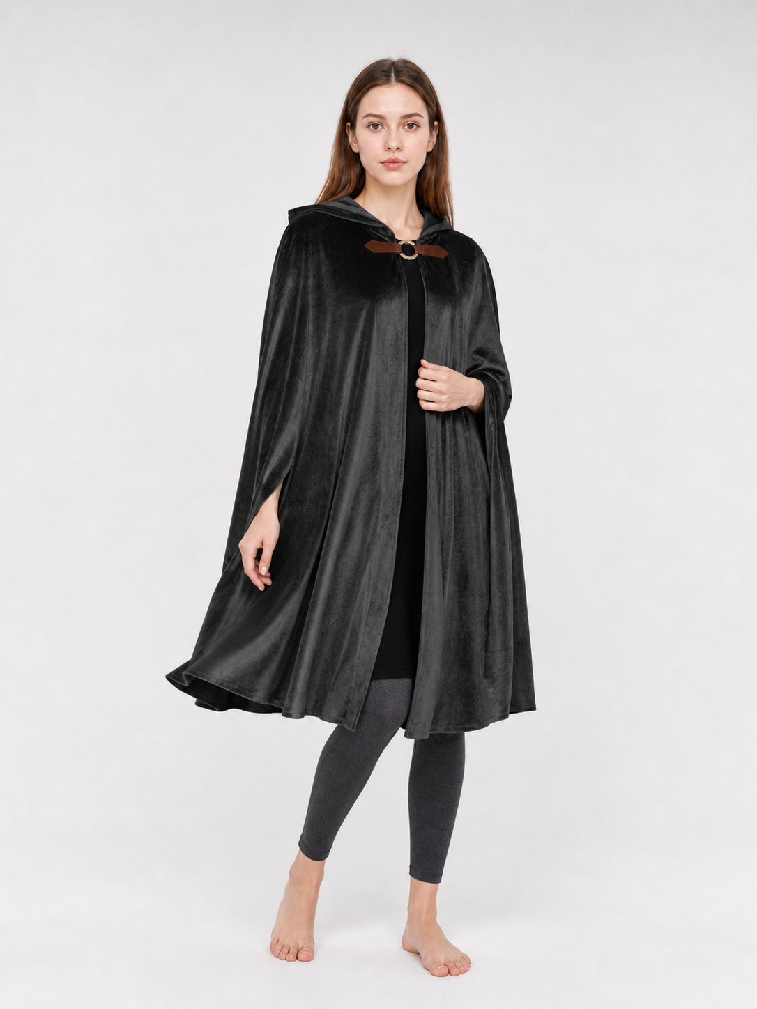 Medieval Warrior Halloween Hooded Cape Costume, 1-Piece Long Black Cloak With Brown Neck Buckle For Cosplay Performance