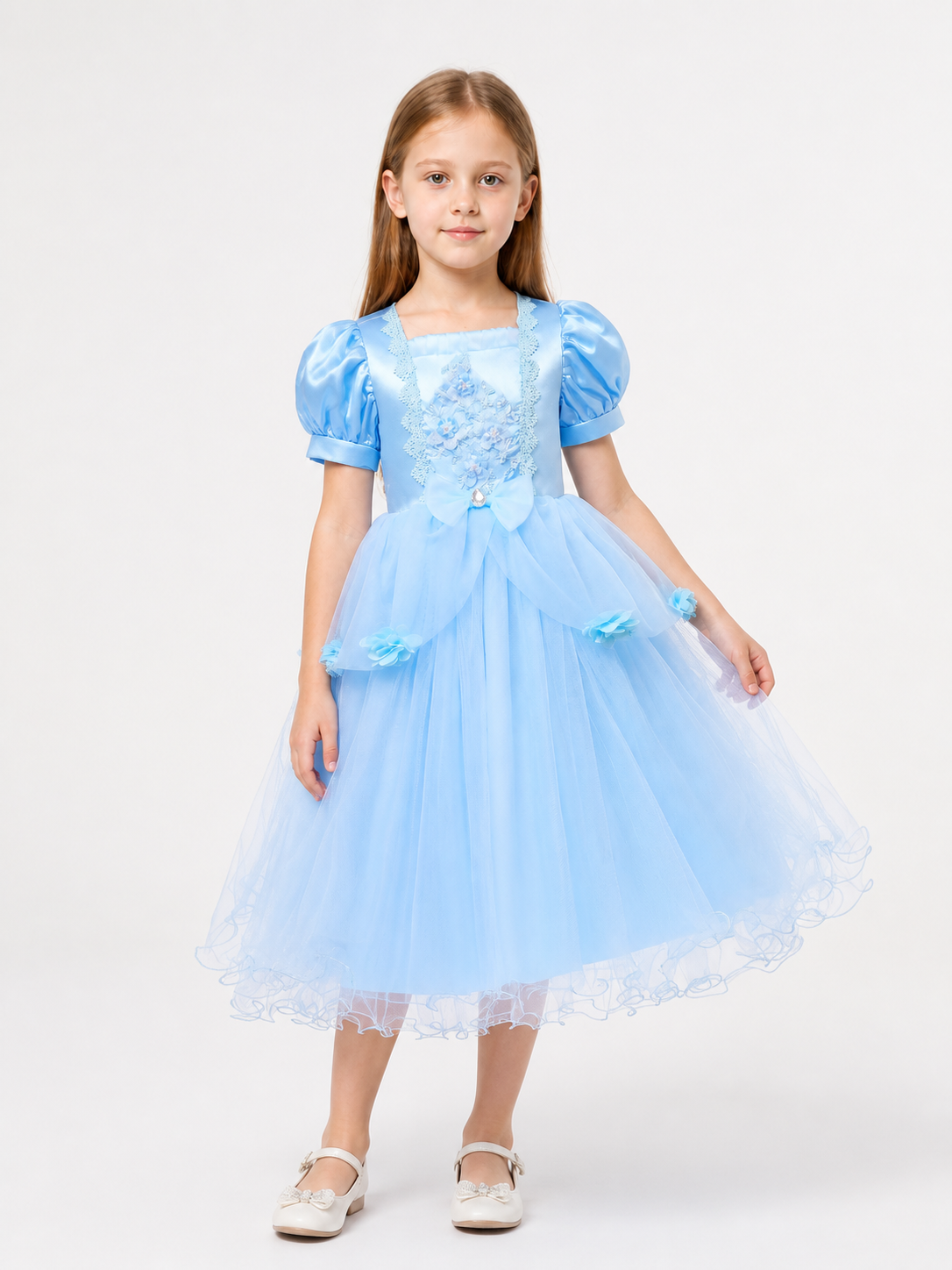 Light blue dress with a full skirt and puff sleeves Costume Dresses detail