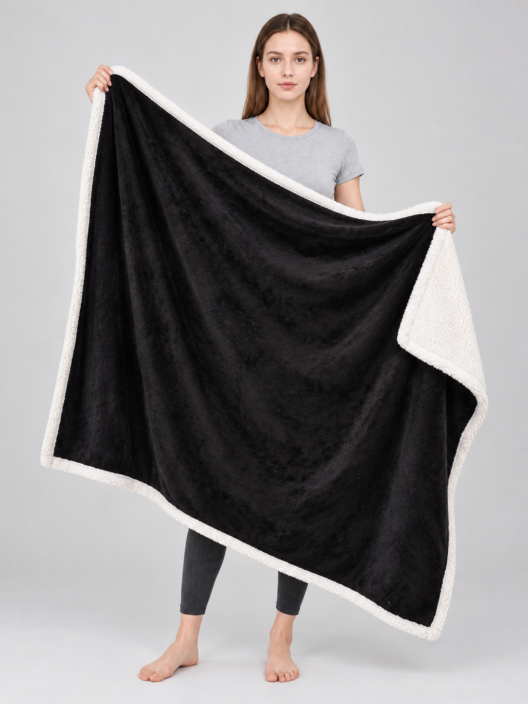 Reversible Water-Resistant Blanket for Pets Wearable Blankets detail