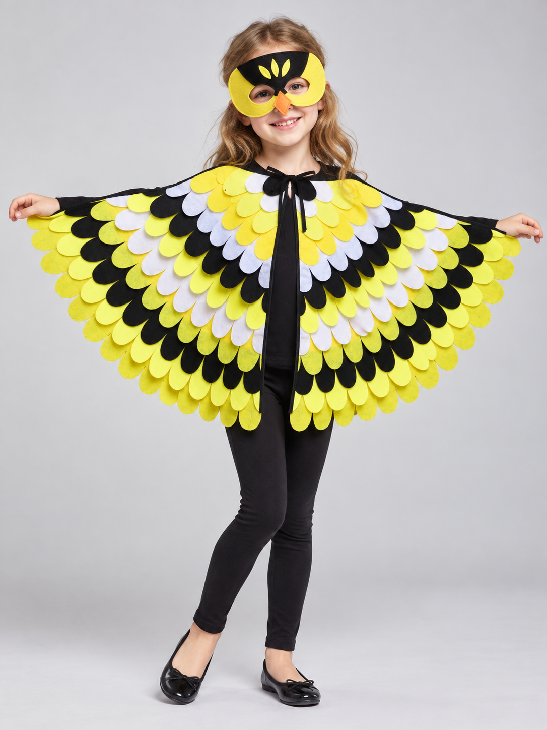 Bird costume for carnivals with mask and cape