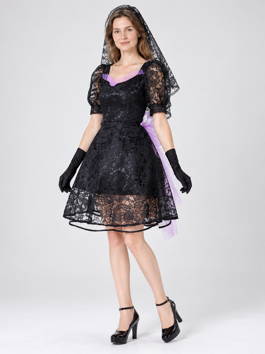 Gothic-Style Carnival Costume with Veil and Gloves