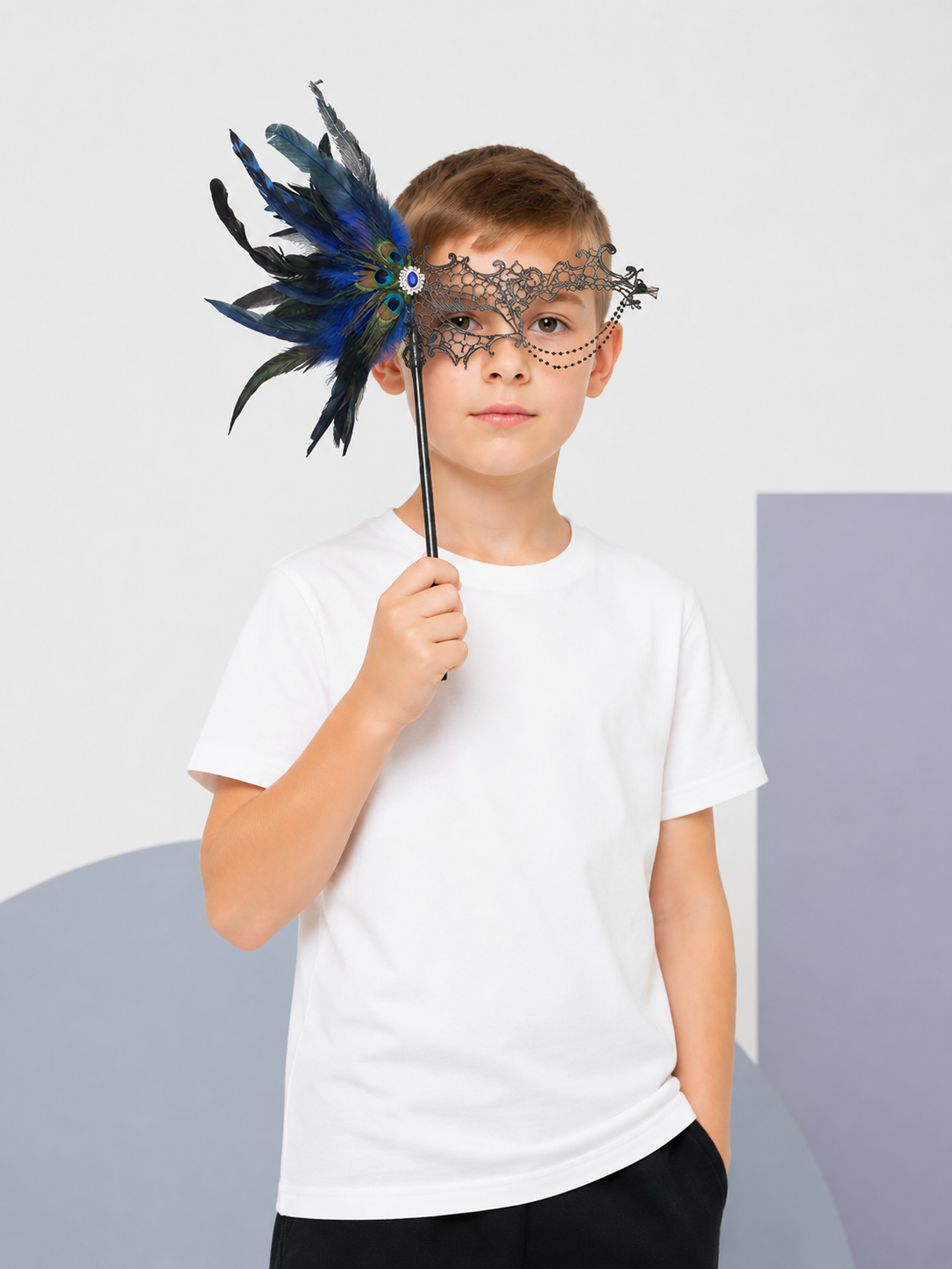 Lace Carnival Mask with Feathers for Halloween Costume Masks detail