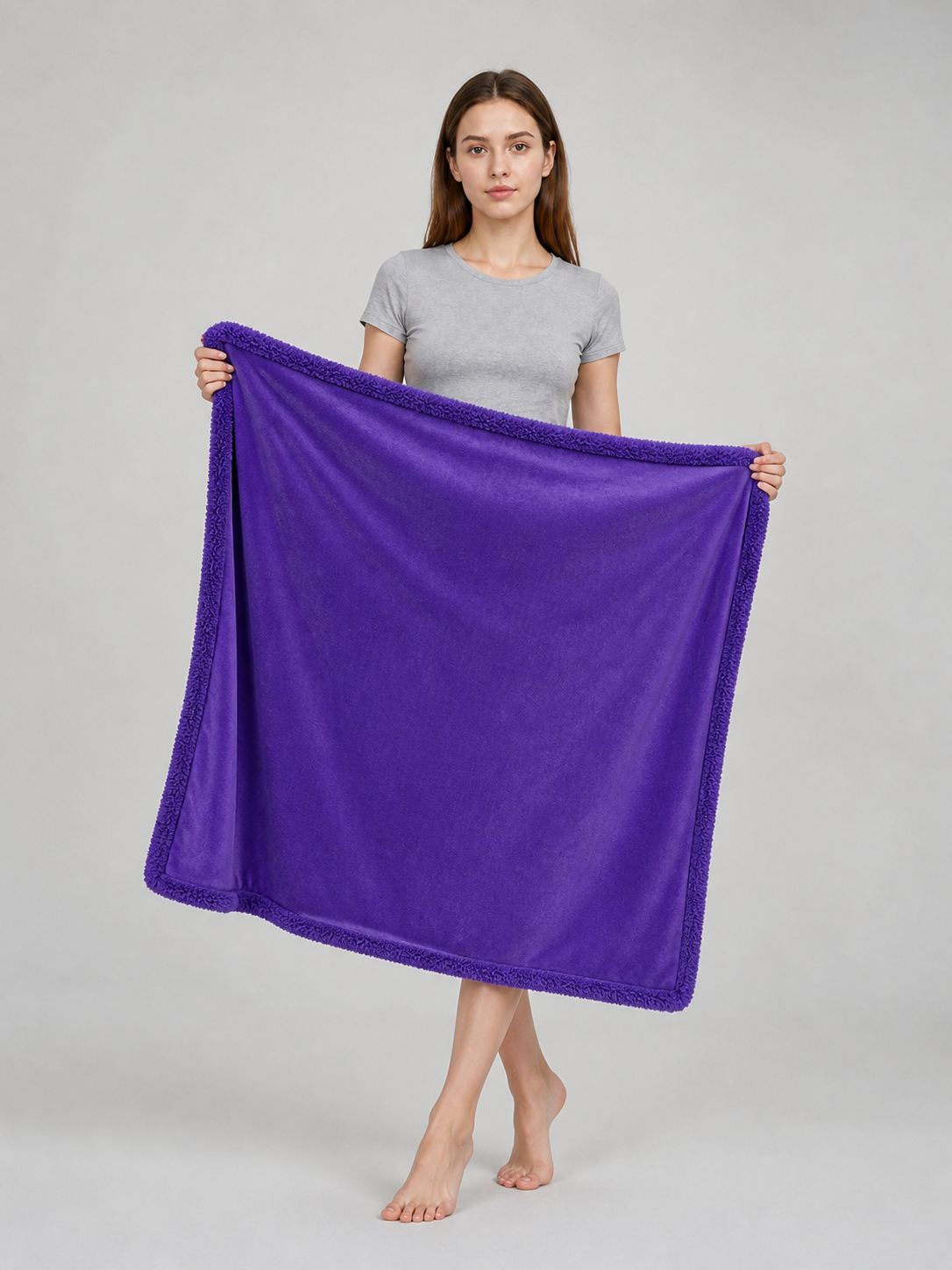 Reversible pet blanket, purple Wearable Blankets detail