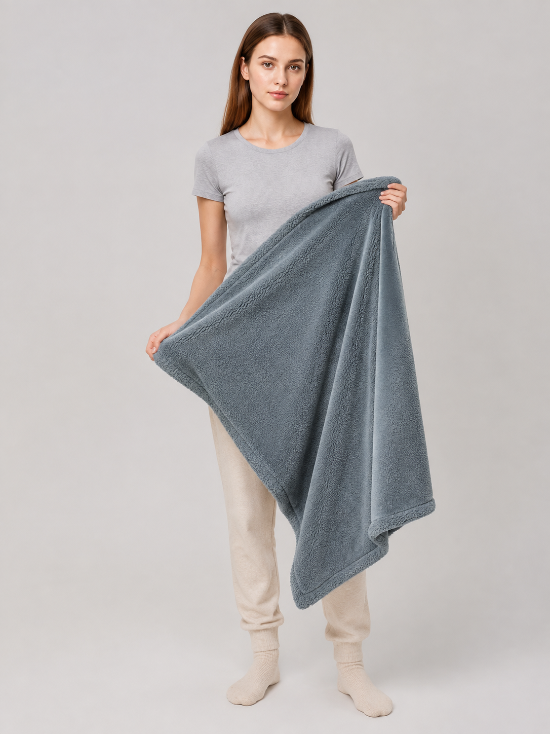 Water-Resistant Pet Blanket, Gray Wearable Blankets detail