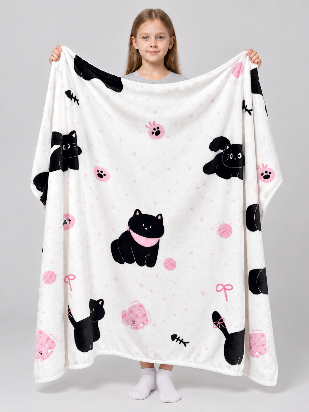 Reversible White Blanket with Cat and Bow Print