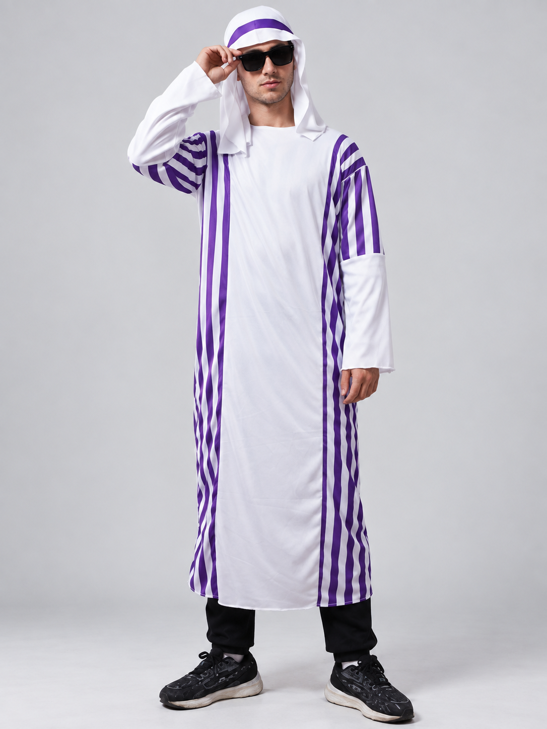 Carnival costume with purple stripes and headwear