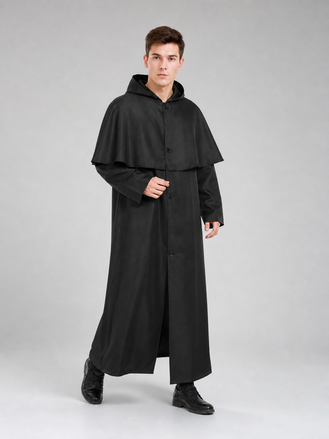 Zombie Costume: Long Black Hooded Cloak