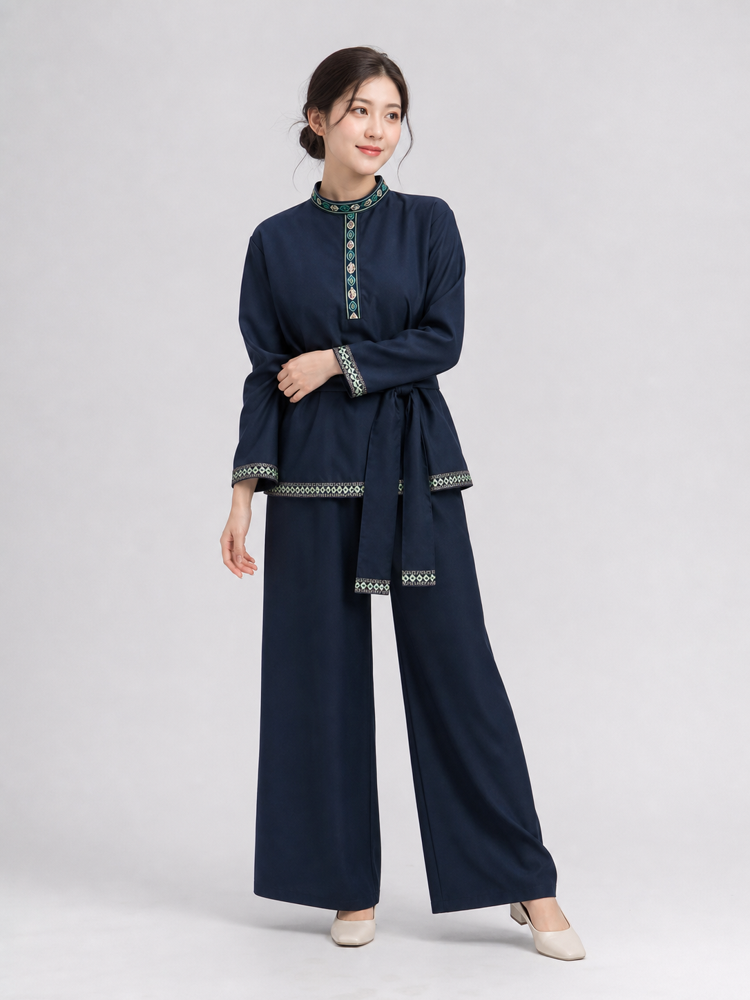 Tunic with a stand-up collar and belt, dark navy