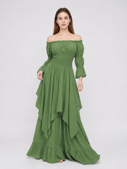 Long Dress with Voluminous Sleeves in a Vintage Style