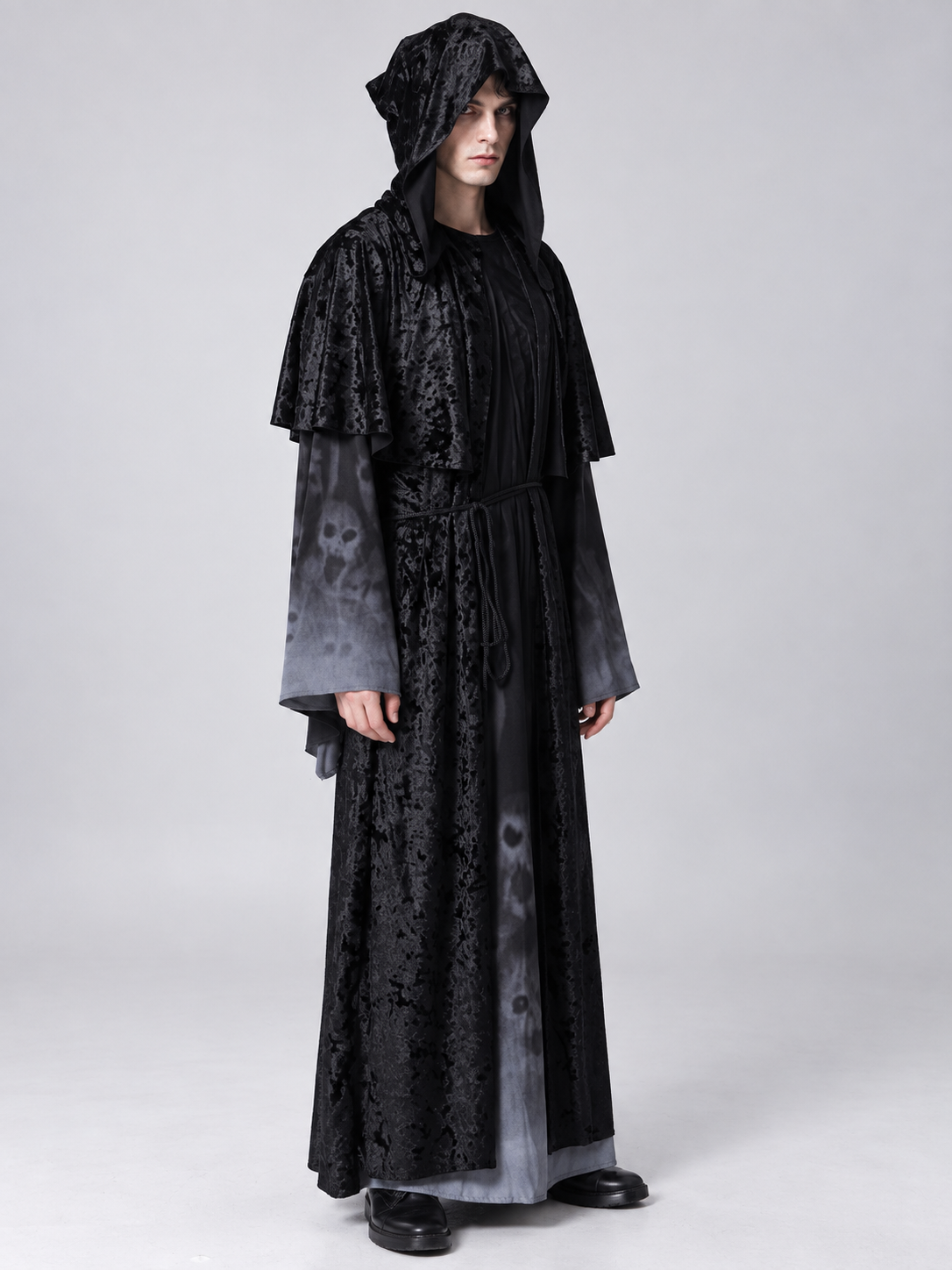 Vampire Costume: Black with Hood and Cape