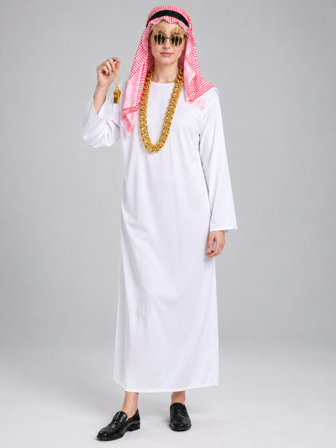 Costume with a Headscarf and Chain Costumes detail