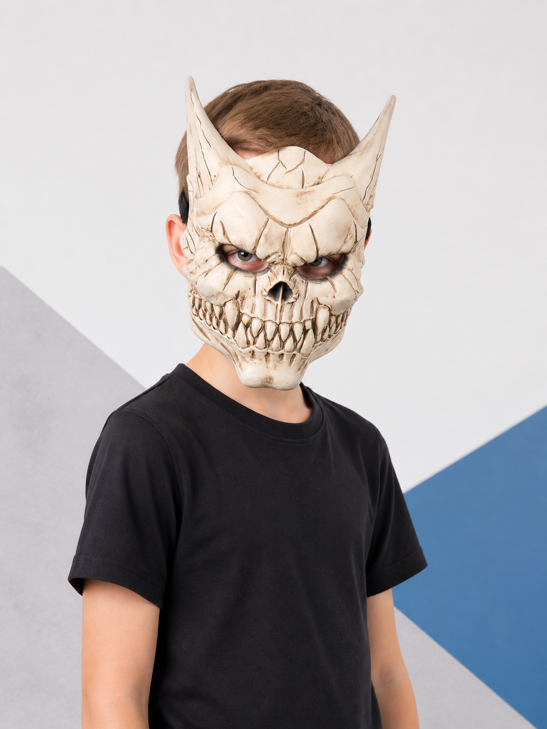 Beige-and-White Skeleton Halloween Mask with Horns Costume Masks detail