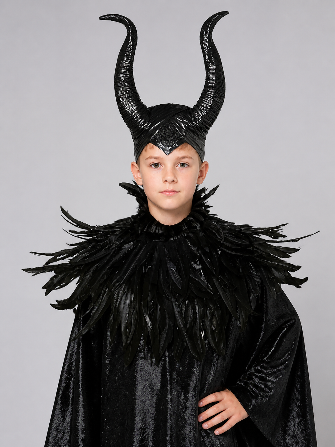 Halloween Carnival Headpiece with Horns and Feathers Costume Headwear detail