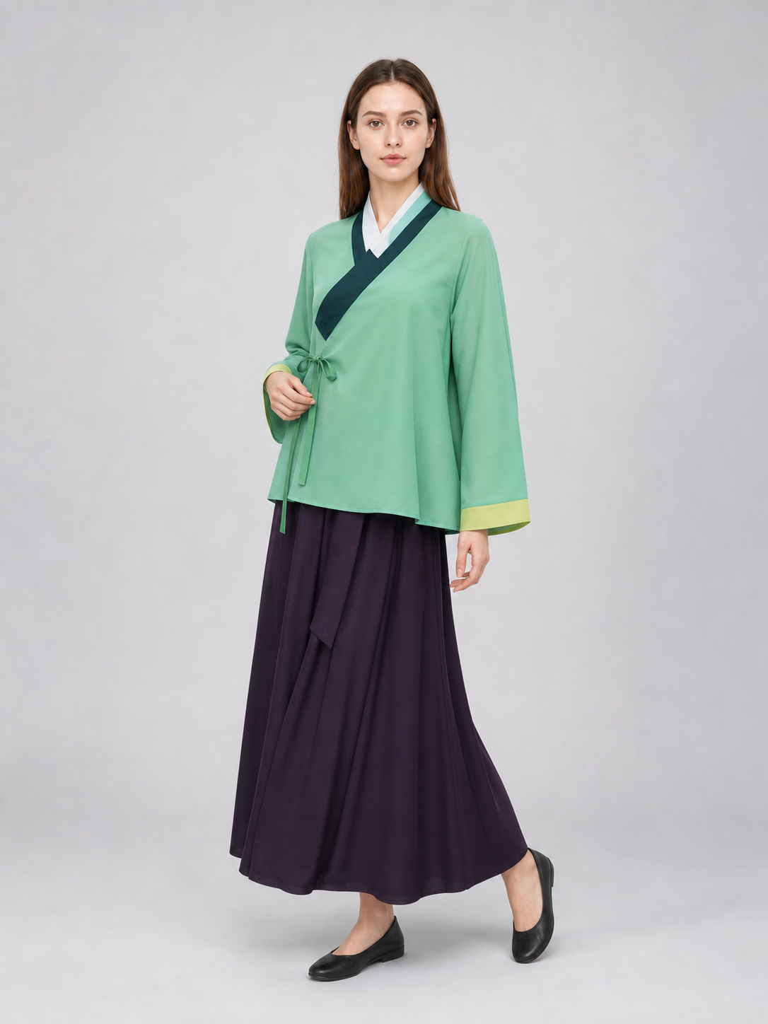 Hanfu cosplay costume inspired by "The Apothecary Diaries: Maomao"