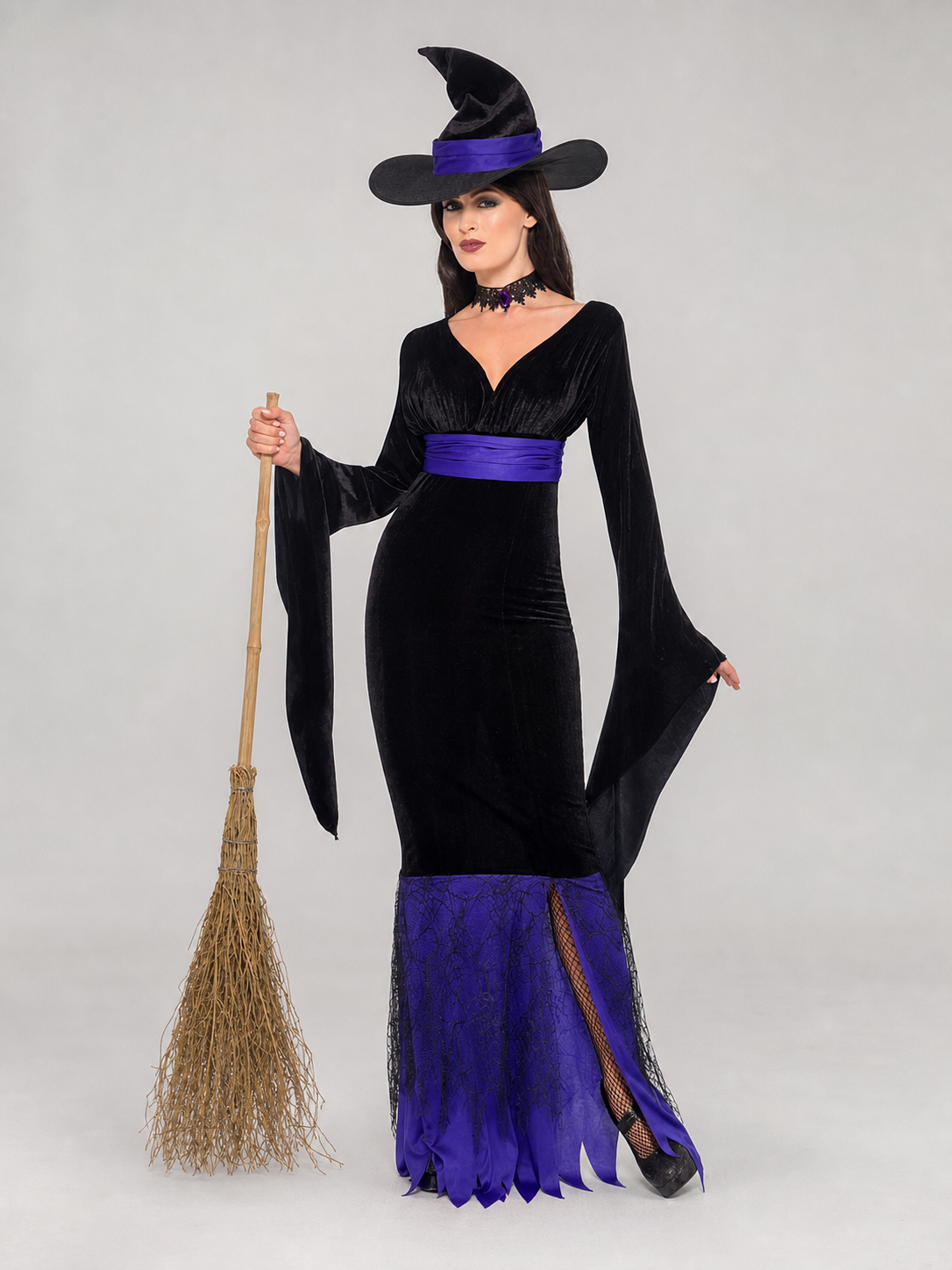 Witch Costume: Dress with Belt and Lace Trim