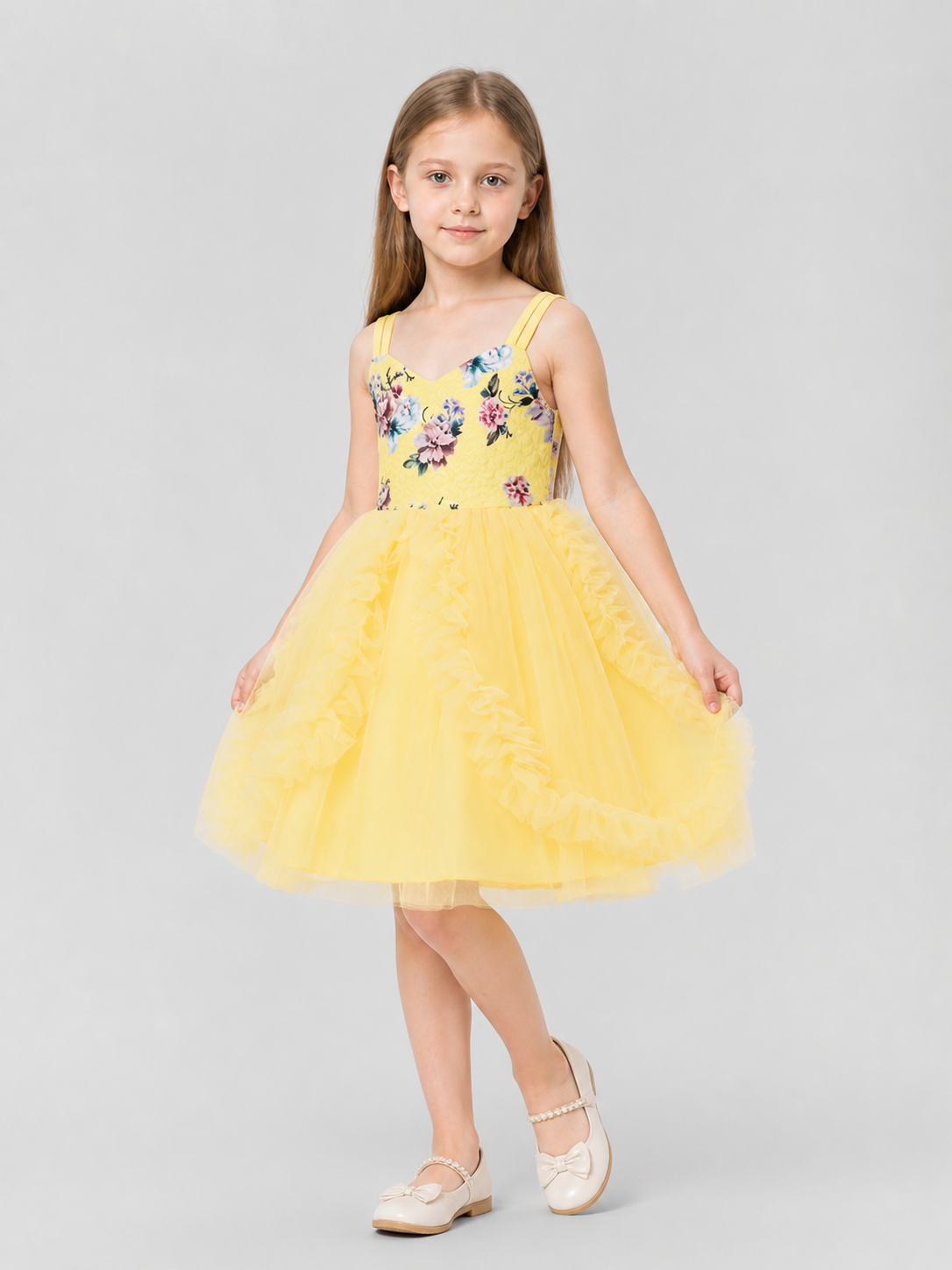 Yellow Princess Dress with a Full Skirt and Ruffles Costume Dresses detail 2