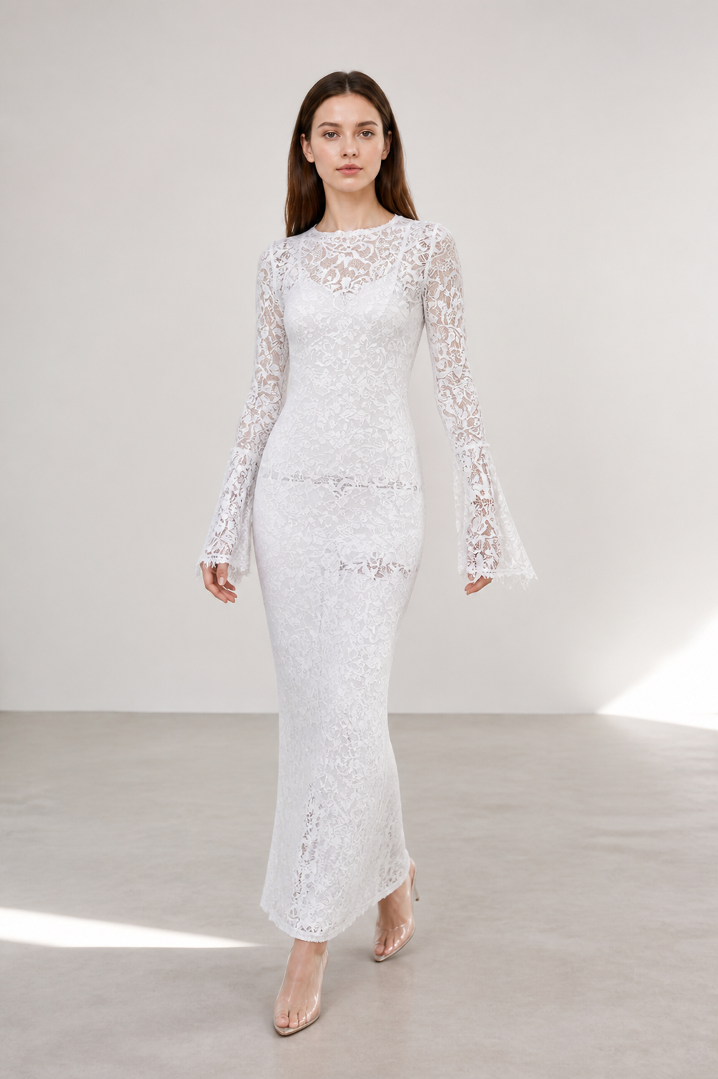 White Long Dress with Lace Pattern and Flared Sleeves Costume Dresses detail 2