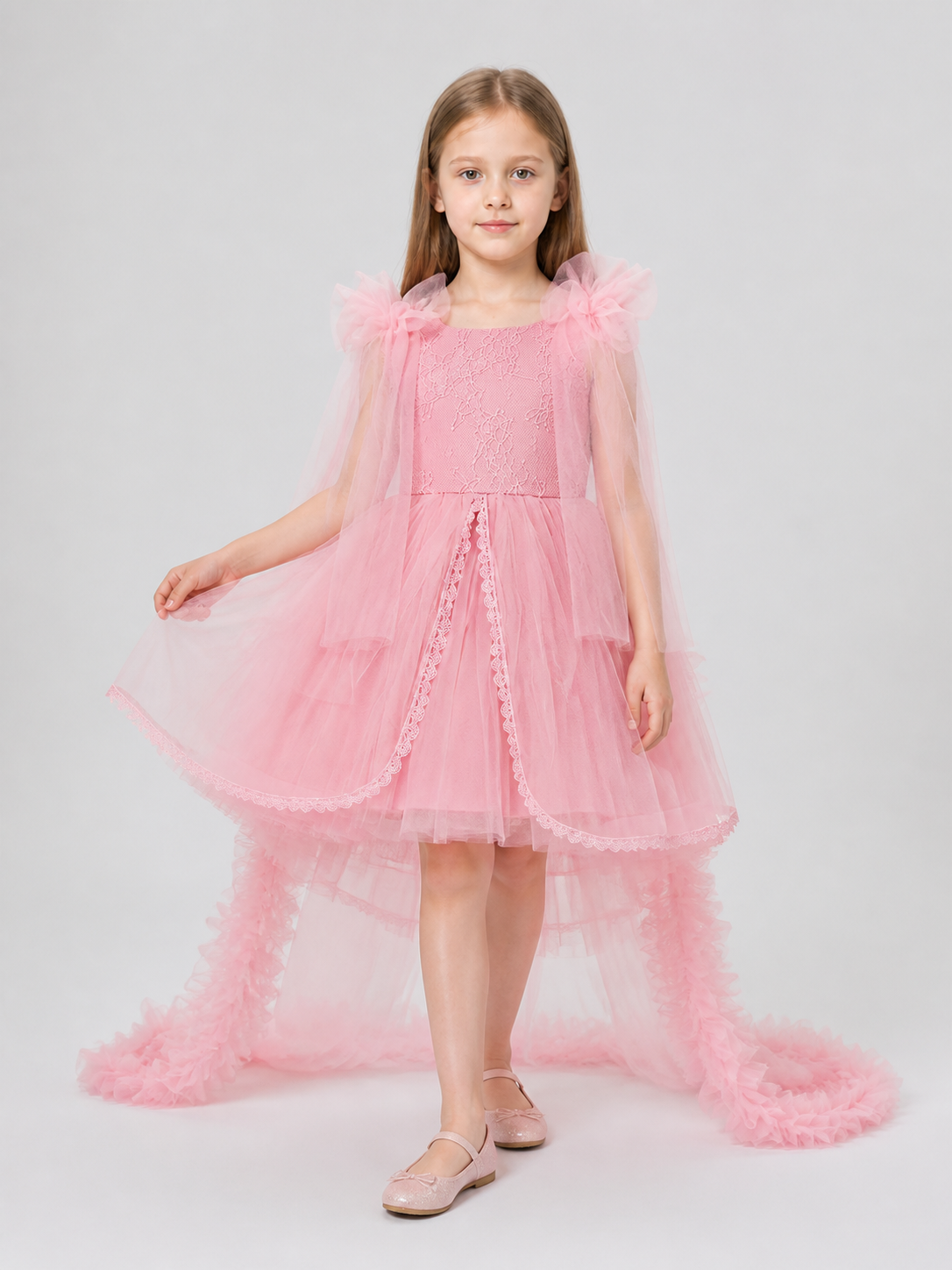 Princess Dress with Lace, Tulle, and a Train Costume Dresses detail 2