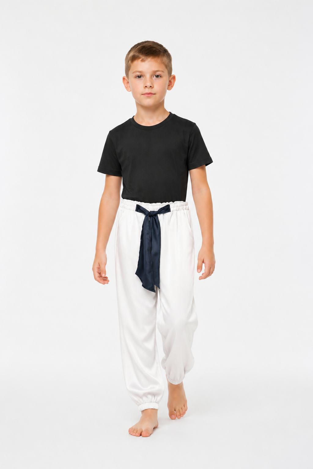 Cosplay Costume with a Black T-Shirt and White Pants Costumes detail 2
