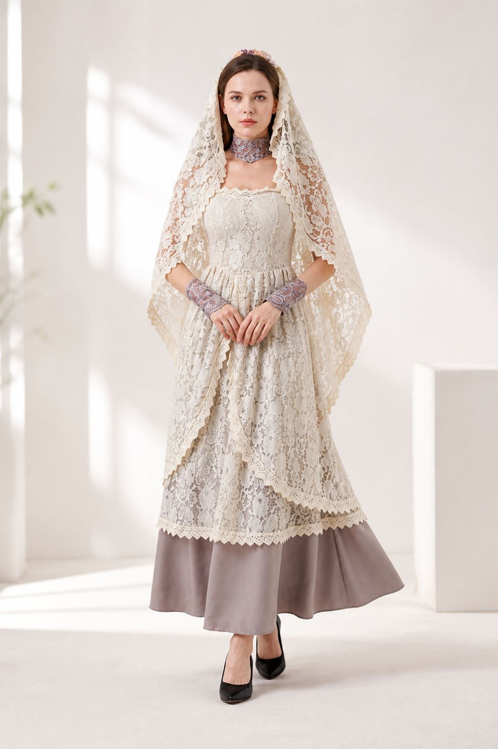 Lace Carnival Costume with Dress and Cape