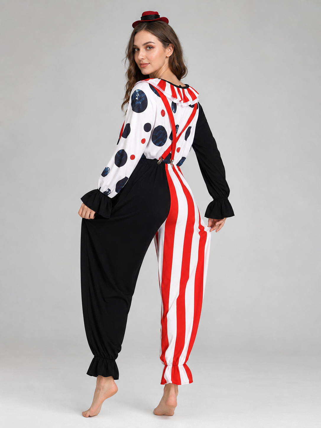 This colorful clown costume is designed for themed looks, cosplay, Halloween, costume parties, and stage performances. The set features an expressive theatrical style with a contrasting combination of white, black, and red, dark blue accent