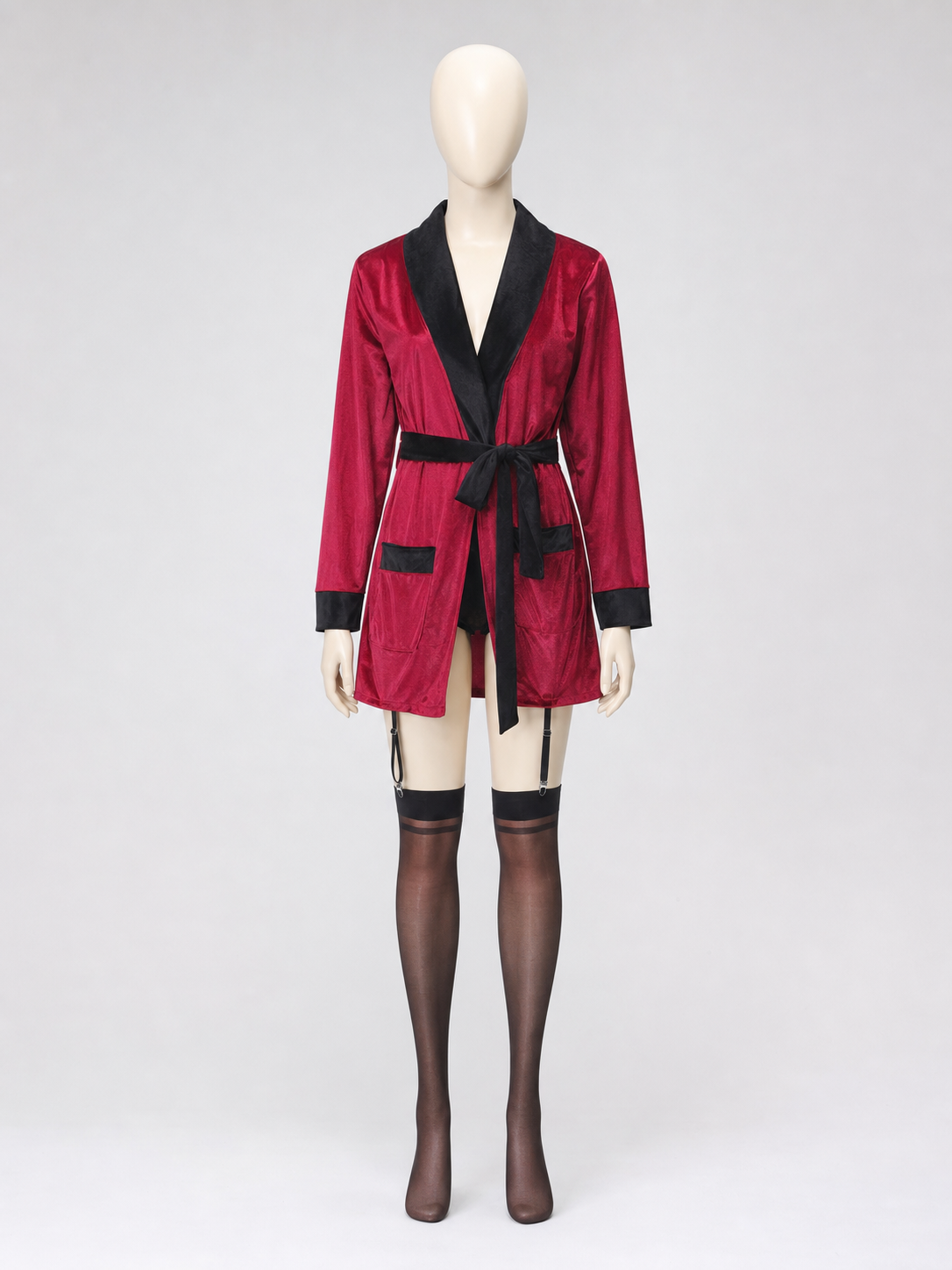 The captain costume is designed in the style of a professional maritime uniform and is suitable for creating a look for carnival events, themed parties, stage performances, and Halloween. The design is based on a burgundy uniform with contr