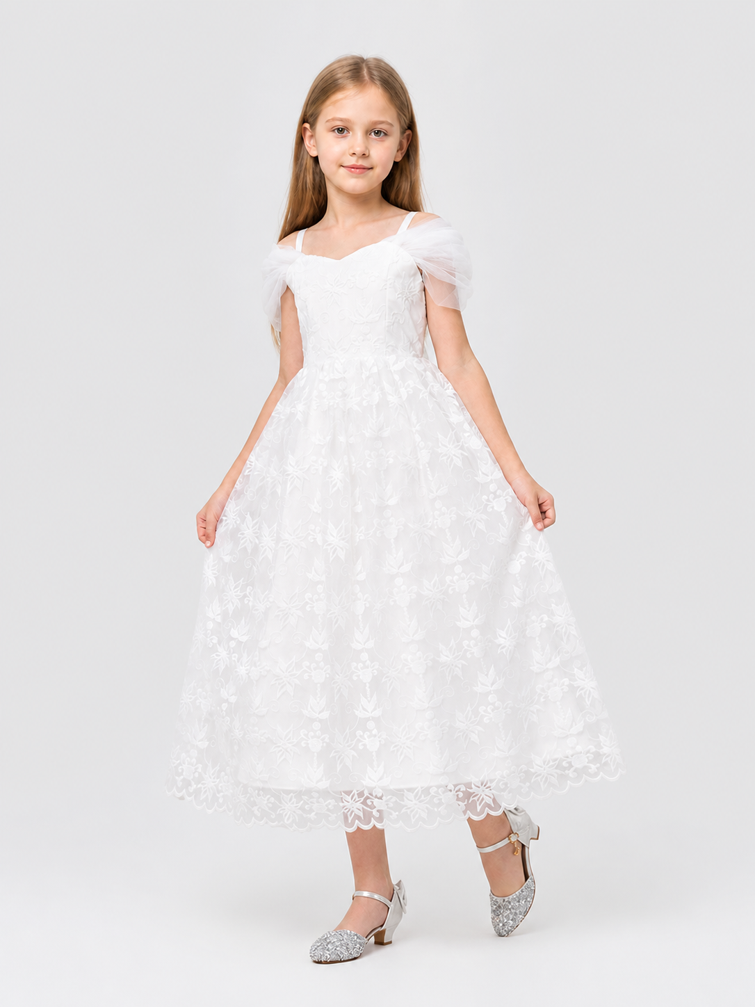 Fluffy White Princess Dress with Lace and Embroidery Costume Dresses detail 2