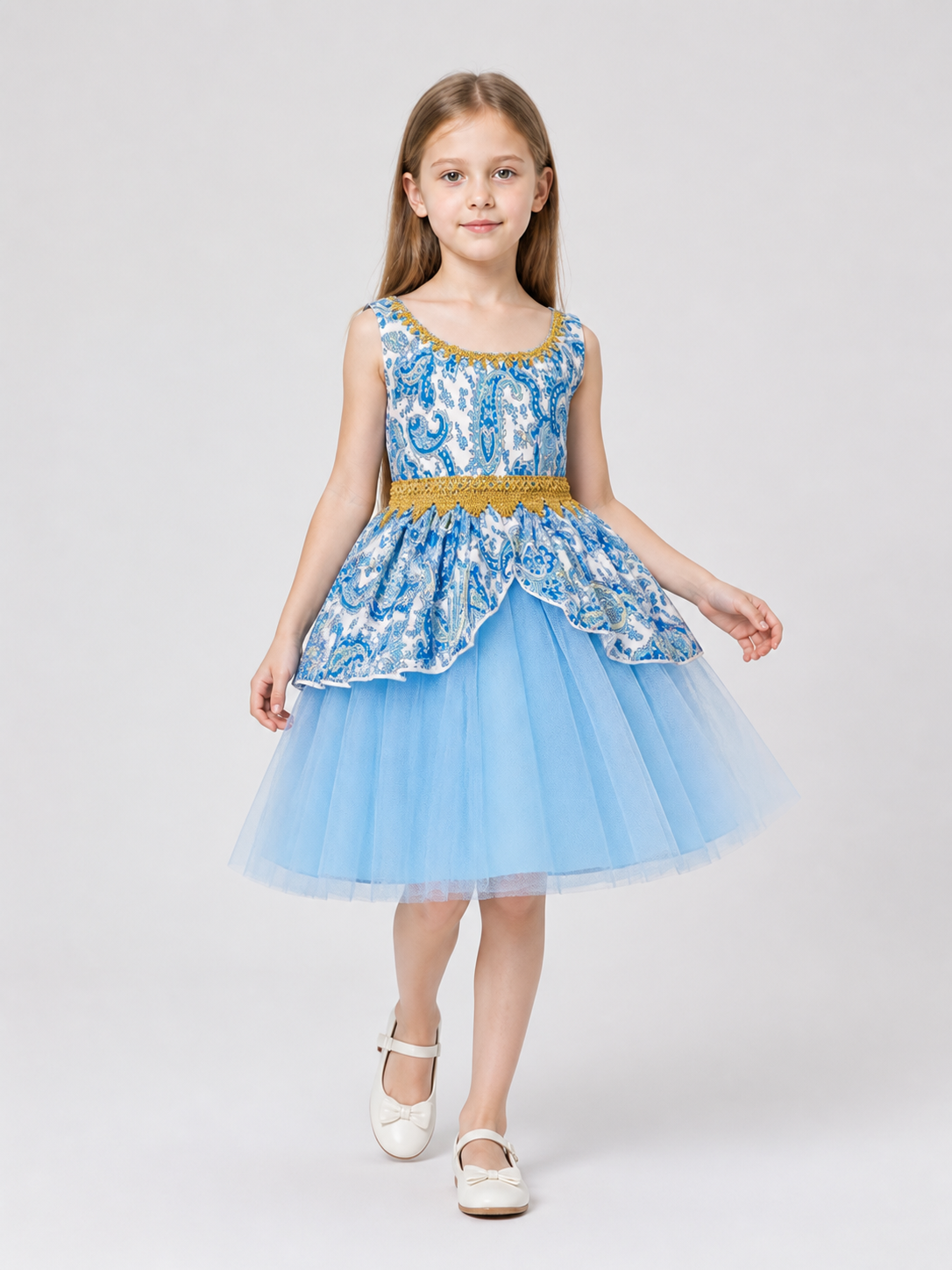 Children’s princess dress with a full skirt and lace