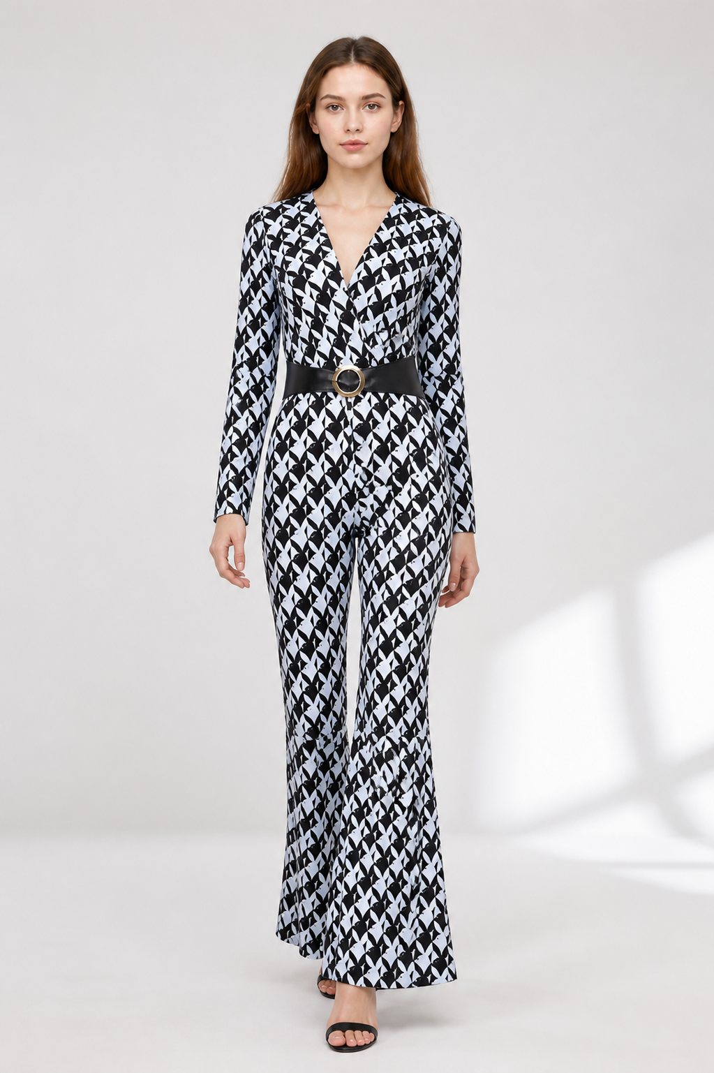 Black-and-White Jumpsuit with Geometric Print and Belt product detail 2