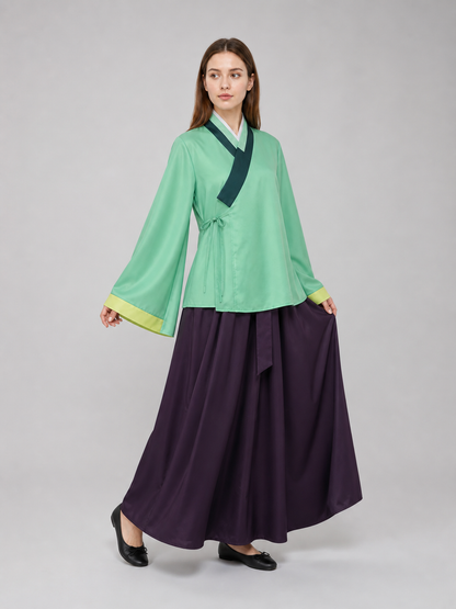 Hanfu cosplay costume inspired by "The Apothecary Diaries: Maomao"