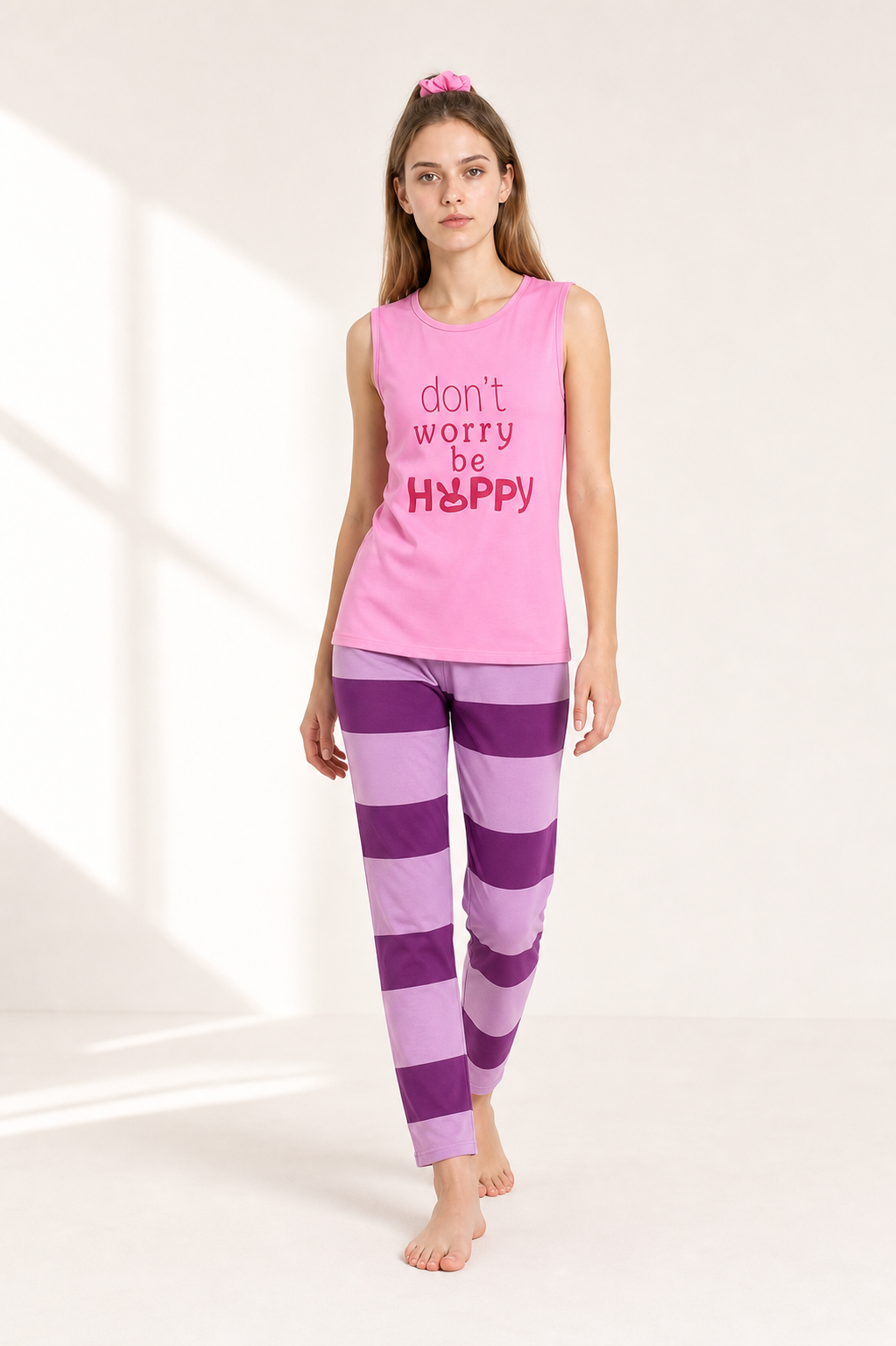 3-Piece Clothing Set: Top, Pants, Hair Tie product detail 2