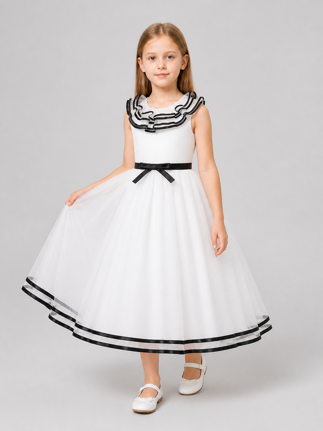 Princess Dress for Girls with a Full Skirt and Bow Costume Dresses detail 2