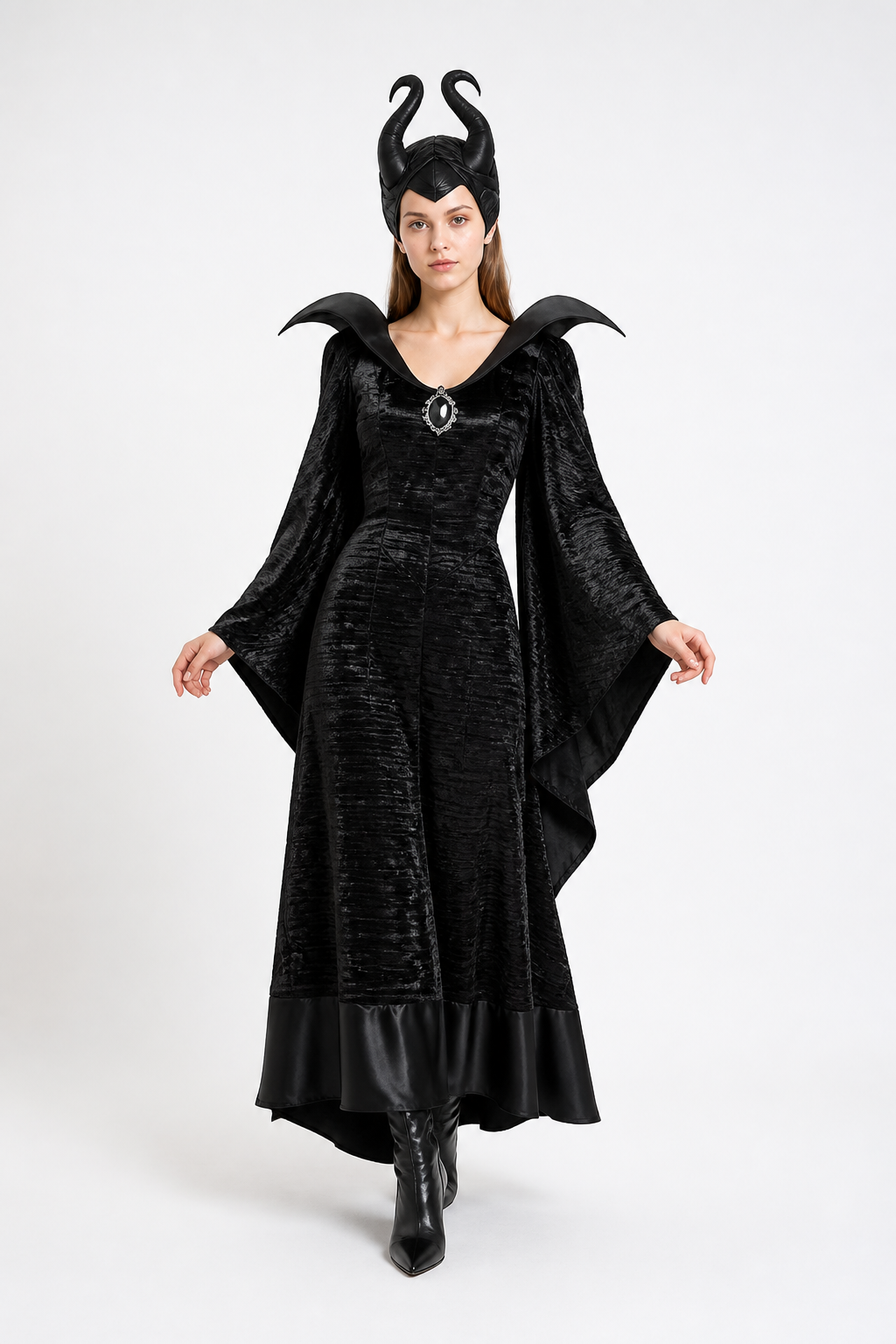 Black Witch Costume with Wide Sleeves and Pointed Shoulders Costumes detail 2