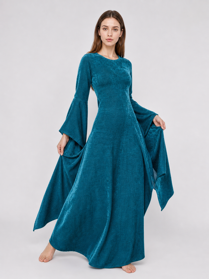 Long Retro-Style Dress with Sleeves and Belt
