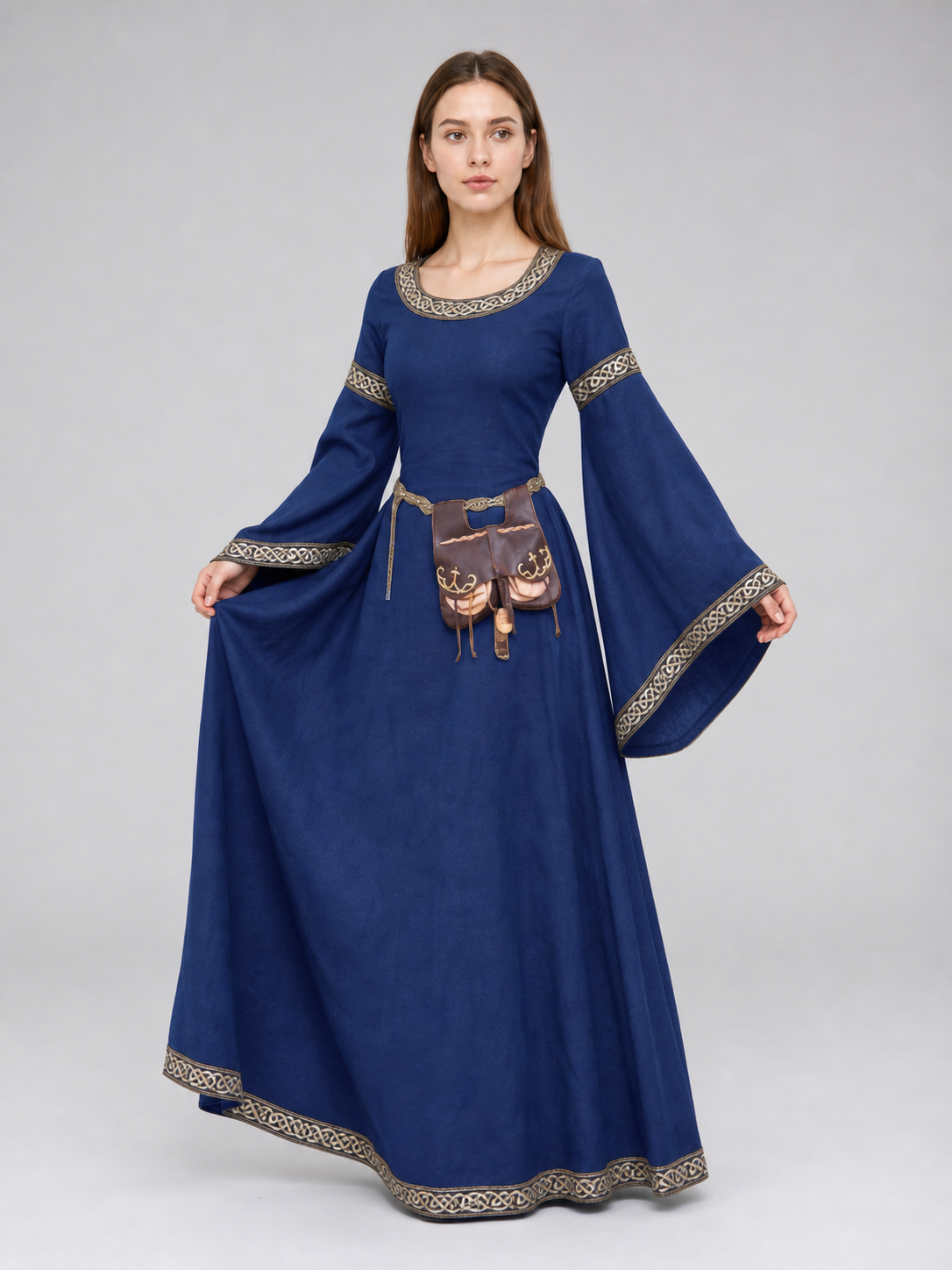 Long Medieval Dress with Belt and Pendant