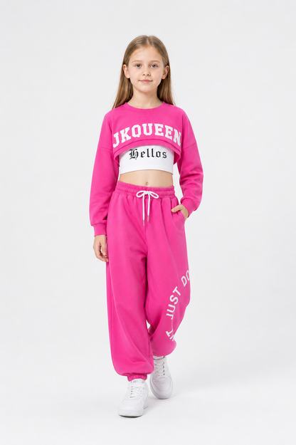 Children's outfit with a cropped top and sweatpants Costumes detail 2