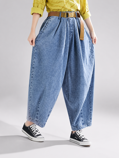 Wide-leg harem pants with a high rise and belt