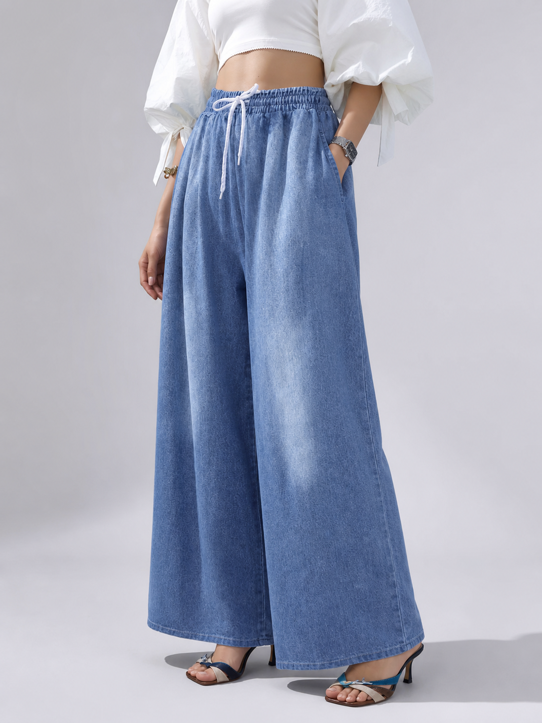 Women's high-waisted wide-leg jeans with a drawstring