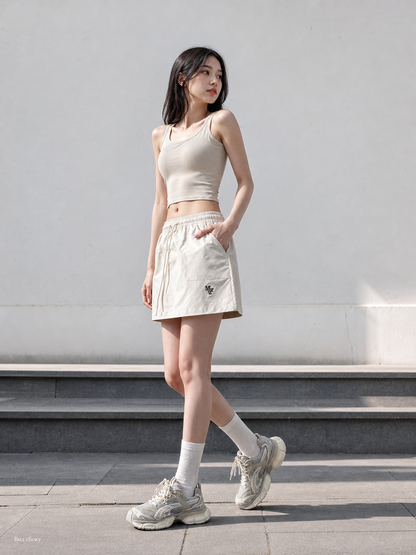 Women's Short Loose-Fit Shorts with Pockets