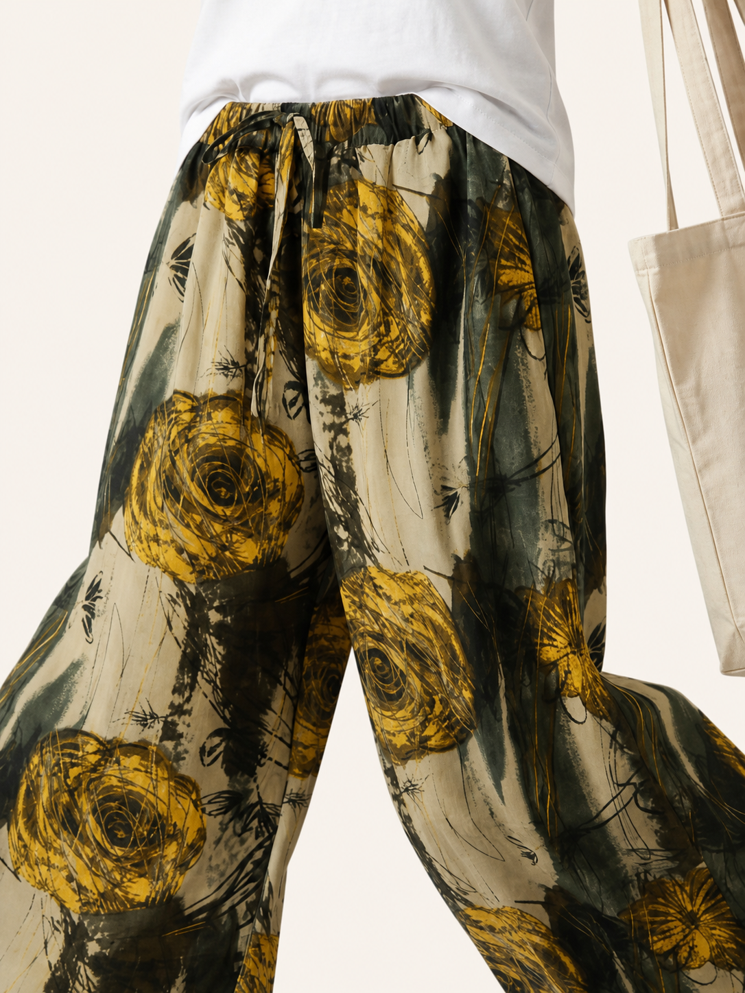 Palazzo Pants with Floral Print and Drawstring