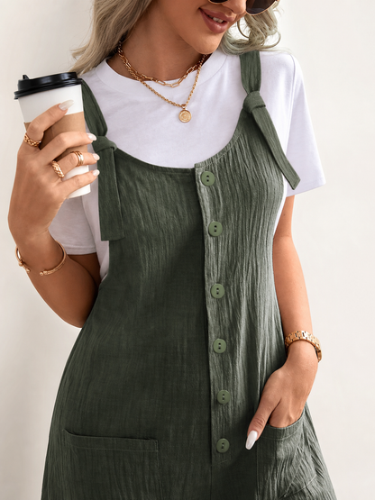 Women's khaki overall shorts with pockets