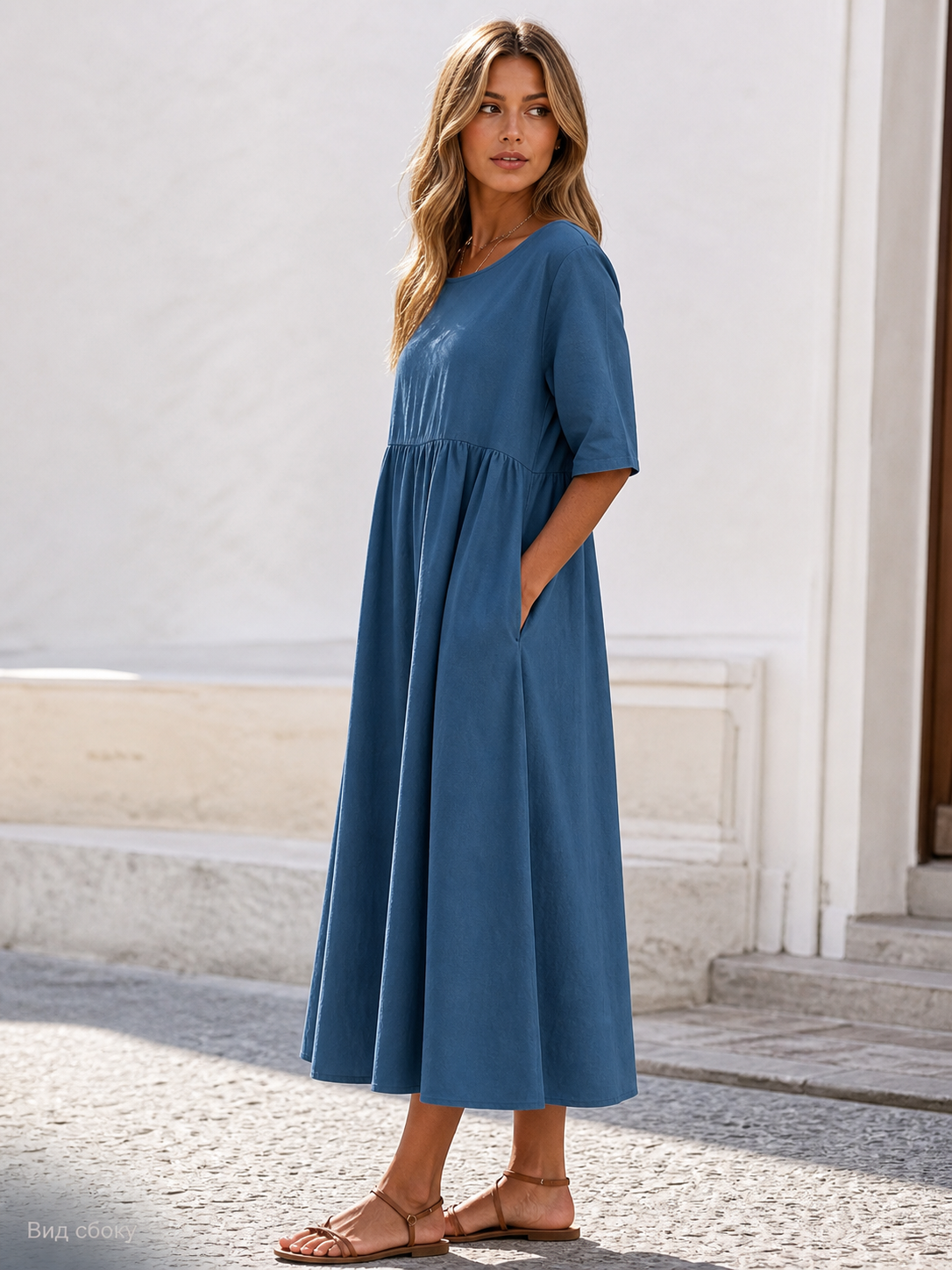 Long A-line dress with a round neckline and pockets