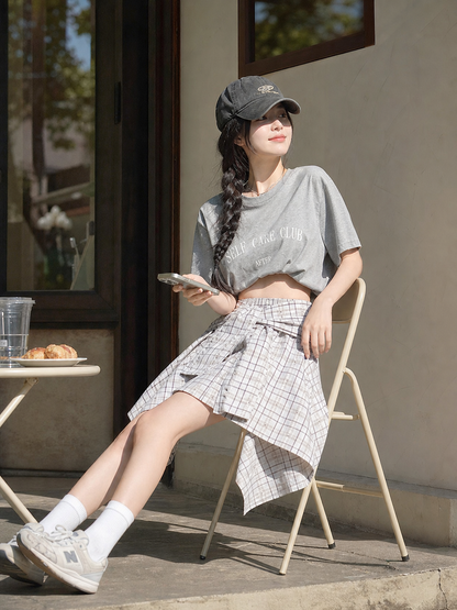 Women's Set: Short T-Shirt and Plaid Skirt