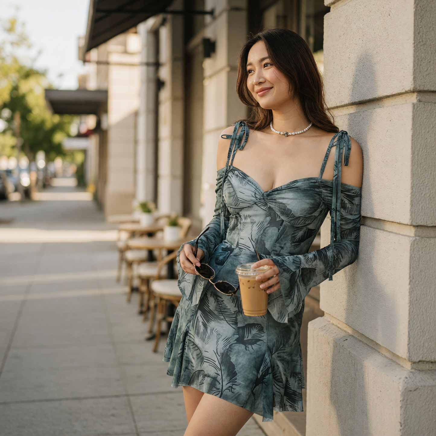 Women's Off-the-Shoulder Fitted Short Dress