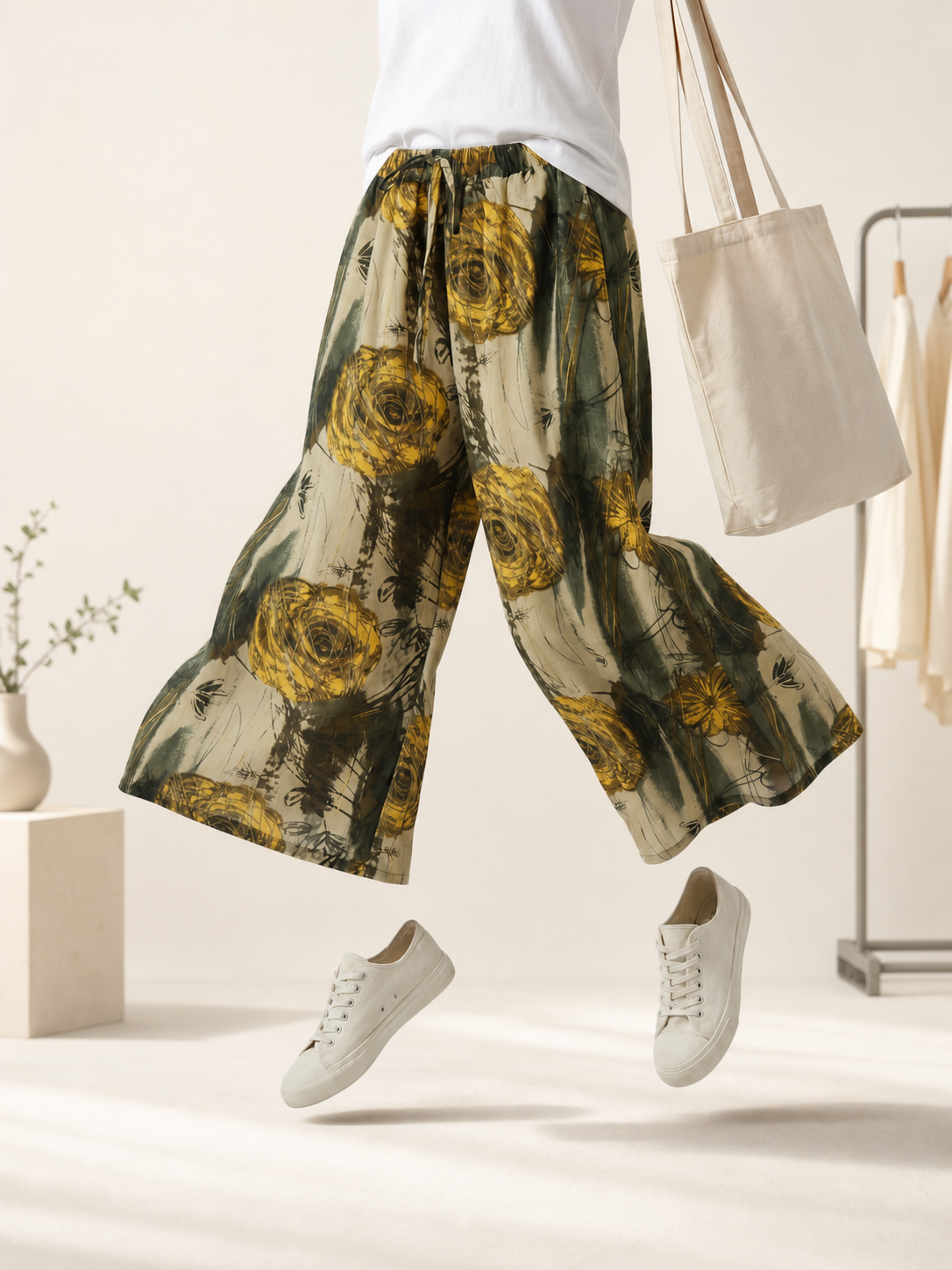 Palazzo Pants with Floral Print and Drawstring