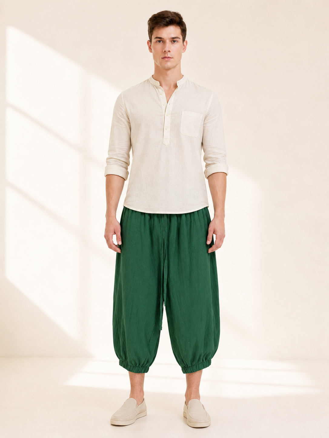 Loose-fit cropped shorts with drawstring, dark green