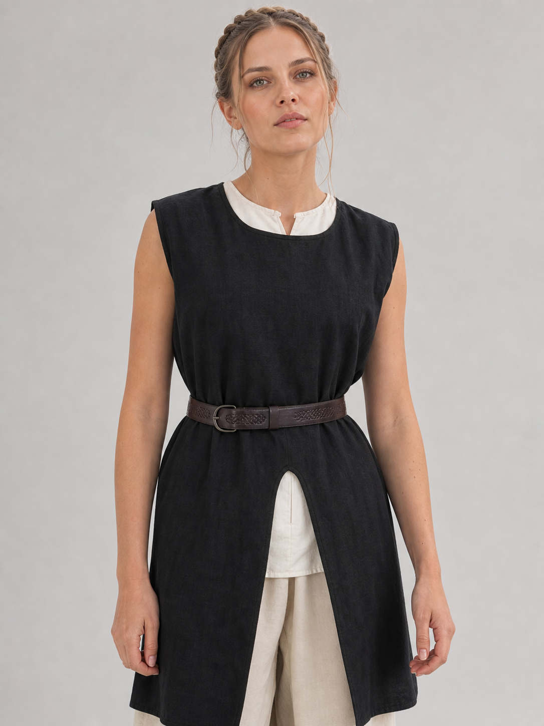 Black Sleeveless Round-Neck Tunic Top