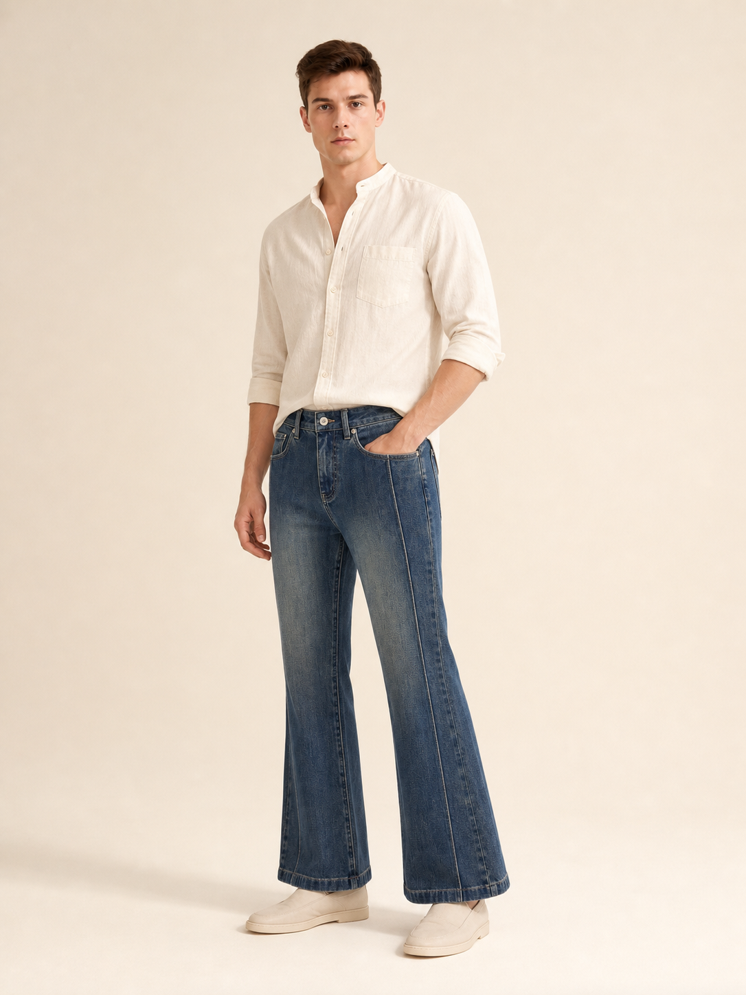 Wide-leg jeans with a faded effect