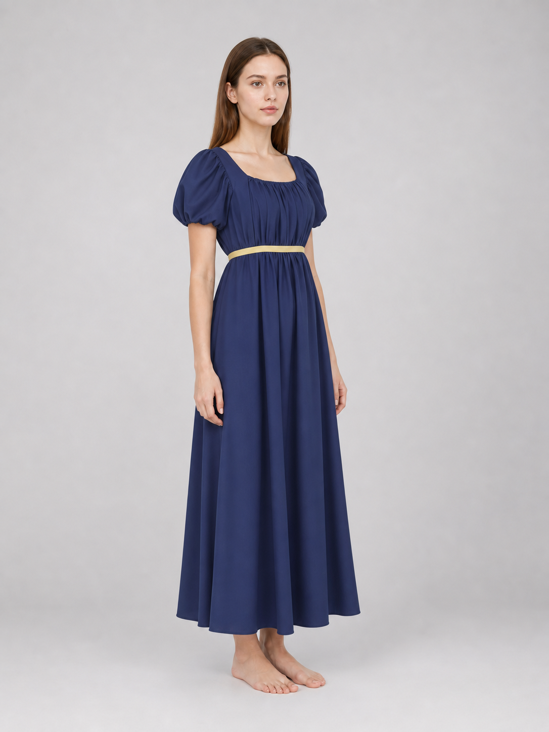 Long Bridgerton-style dress with sleeves